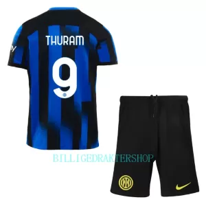 Inter Milan Thuram 9 Hjemmetrøye Barn 2023/2024 Inter Milan Thuram 9 Hjemmetrøye Barn 2023/2024