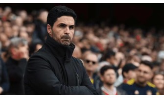 Premier League er i endring, Aston Villa slår tilbake, Arsenal taper hjemme