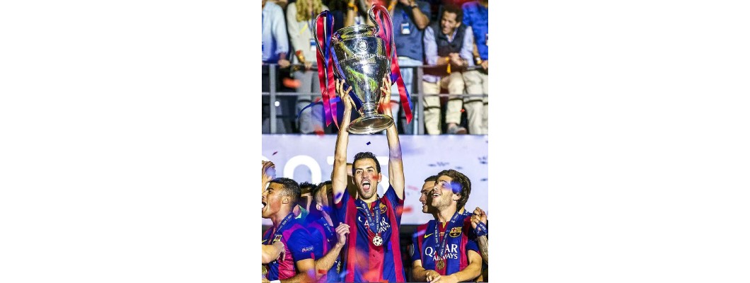 37 år gamle midtbanespiller Sergio Busquets skal snart legge opp fra fotball 37 år gamle midtbanespiller Sergio Busquets skal snart legge opp fra fotball