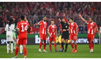 Real Madrid forlater scenen i skuffelse, Bayern München gjenoppliver drømmen om seks titler